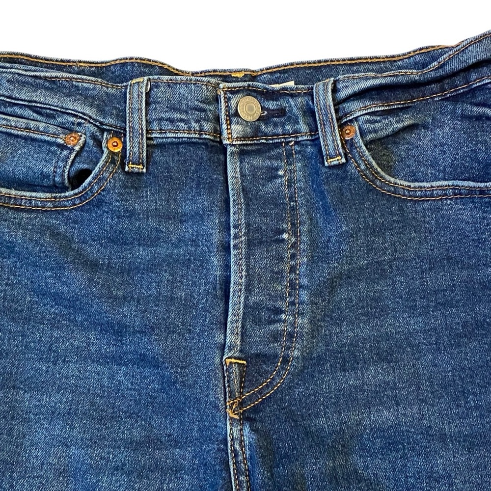 LEVIS Wedgie Straight Leg Jeans Button Fly Distressed Raw Hem Womens Size 30 - Picture 4 of 14